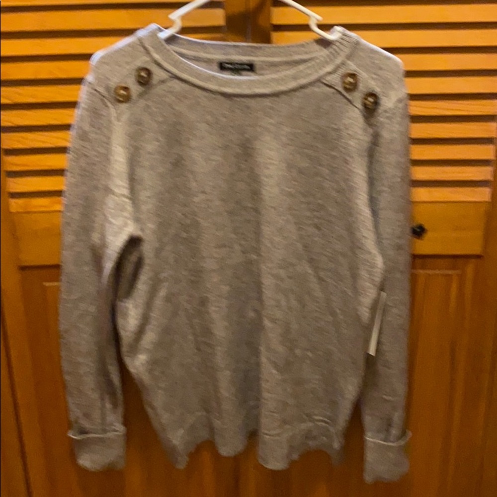 Beautiful Pink Clover soft Sweater, worn once